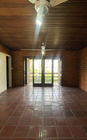 Casa à venda com 120m², 2 quartos e 1 vaga