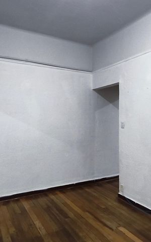 Casa para alugar com 60m², 2 quartos e sem vaga Casa para alugar com 60m², 2 quartos e sem vagaSala