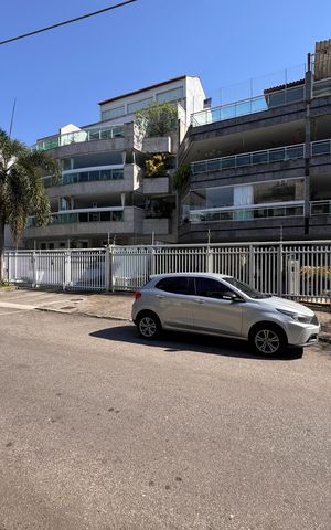 Apartamento à venda com 255m², 3 quartos e 2 vagasFachada