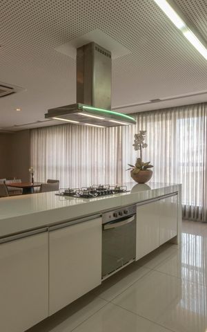 Apartamento à venda com 166m², 4 quartos e 4 vagasÁrea comum - Salão de festas