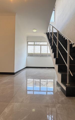 Apartamento à venda com 142m², 3 quartos e 2 vagas Apartamento à venda com 142m², 3 quartos e 2 vagasSala