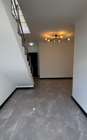 Apartamento à venda com 142m², 3 quartos e 2 vagas Apartamento à venda com 142m², 3 quartos e 2 vagasSala