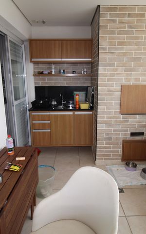 Apartamento para alugar com 77m², 2 quartos e 1 vagaSacada