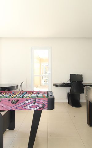 Apartamento para alugar com 77m², 2 quartos e 1 vagaÁrea comum - Sala de Jogos