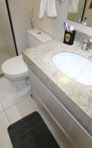 Apartamento para alugar com 77m², 2 quartos e 1 vagaBanheiro da Suíte
