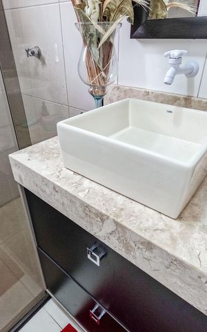 Casa à venda com 127m², 3 quartos e 2 vagas Casa à venda com 127m², 3 quartos e 2 vagasBanheiro Social