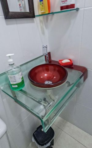 Casa à venda com 127m², 3 quartos e 2 vagas Casa à venda com 127m², 3 quartos e 2 vagasBanheiro da Suíte