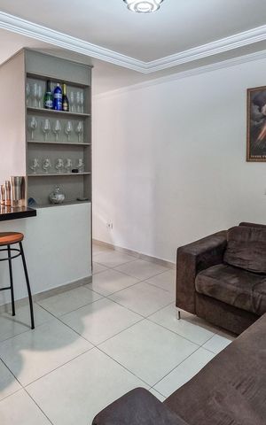 Casa à venda com 127m², 3 quartos e 2 vagas Casa à venda com 127m², 3 quartos e 2 vagasSala