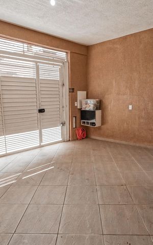 Casa à venda com 127m², 3 quartos e 2 vagas Casa à venda com 127m², 3 quartos e 2 vagasGaragem
