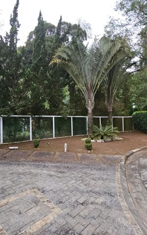 Casa de condomínio para alugar com 300m², 5 quartos e 4 vagasVista da Rua
