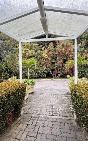 Casa para alugar com 226m², 4 quartos e 2 vagas Casa para alugar com 226m², 4 quartos e 2 vagasÁrea comum
