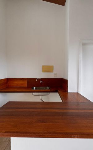 Casa para alugar com 226m², 4 quartos e 2 vagas Casa para alugar com 226m², 4 quartos e 2 vagasSalão