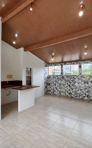Casa para alugar com 226m², 4 quartos e 2 vagas Casa para alugar com 226m², 4 quartos e 2 vagasSalão