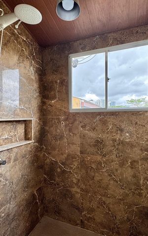 Casa para alugar com 226m², 4 quartos e 2 vagas Casa para alugar com 226m², 4 quartos e 2 vagasBanheiro