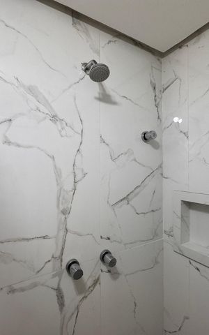 Casa para alugar com 226m², 4 quartos e 2 vagas Casa para alugar com 226m², 4 quartos e 2 vagasBanheiro Social