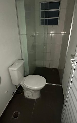 Casa para alugar com 60m², 2 quartos e sem vaga Casa para alugar com 60m², 2 quartos e sem vagaBanheiro