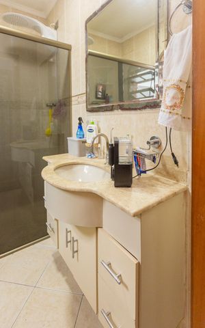 Casa à venda com 400m², 4 quartos e 3 vagasBanheiro da Suíte 1