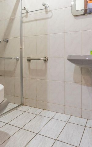 Casa à venda com 400m², 4 quartos e 3 vagasCasa 2- Banheiro Suíte 2