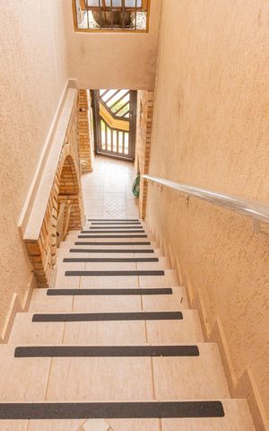 Casa à venda com 400m², 4 quartos e 3 vagasÁrea externa