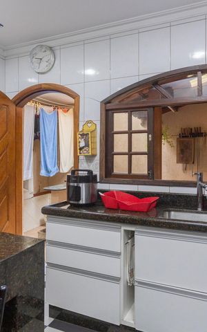 Casa à venda com 400m², 4 quartos e 3 vagasCozinha