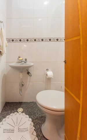 Casa à venda com 400m², 4 quartos e 3 vagasLavabo