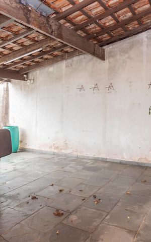 Casa à venda com 400m², 4 quartos e 3 vagasCasa 2 - Garagem
