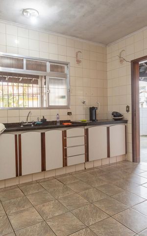 Casa à venda com 400m², 4 quartos e 3 vagasCasa 2 - Cozinha