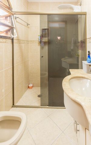Casa à venda com 400m², 4 quartos e 3 vagasBanheiro da Suíte 1