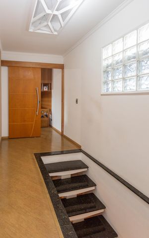 Casa à venda com 400m², 4 quartos e 3 vagasCorredor 