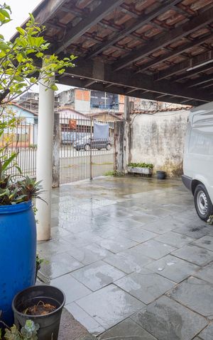 Casa à venda com 400m², 4 quartos e 3 vagasCasa 2 - Garagem