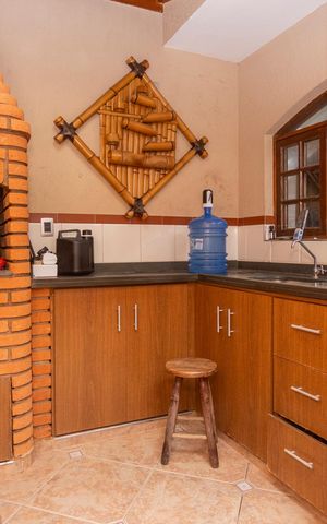 Casa à venda com 400m², 4 quartos e 3 vagasÁrea externa