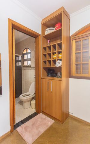 Casa à venda com 400m², 4 quartos e 3 vagasSuíte 2