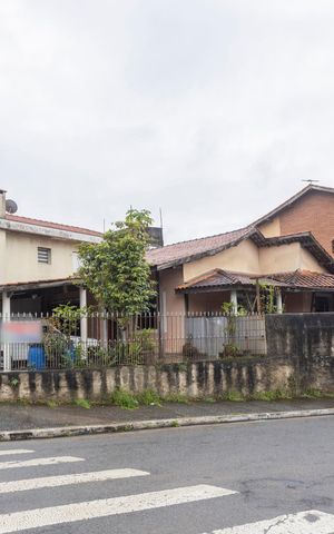 Casa à venda com 400m², 4 quartos e 3 vagasFachada