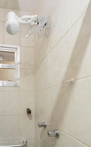 Casa à venda com 400m², 4 quartos e 3 vagasCasa 2- Banheiro Suíte 2