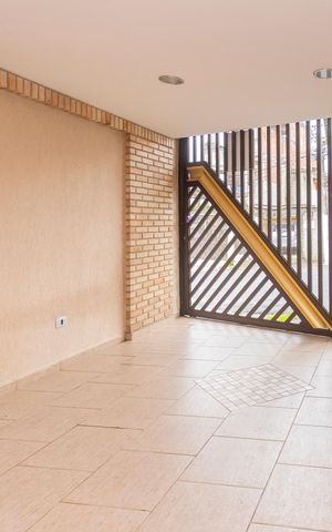 Casa à venda com 400m², 4 quartos e 3 vagasGaragem