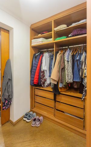 Casa à venda com 400m², 4 quartos e 3 vagasCloset da suíte 1
