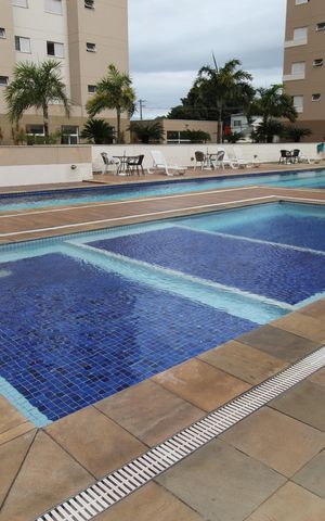 Apartamento para alugar com 70m², 2 quartos e 2 vagasÁrea comum - Piscina