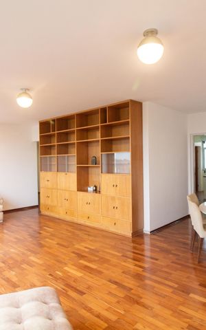 Apartamento à venda com 170m², 4 quartos e 2 vagas Apartamento à venda com 170m², 4 quartos e 2 vagasSala