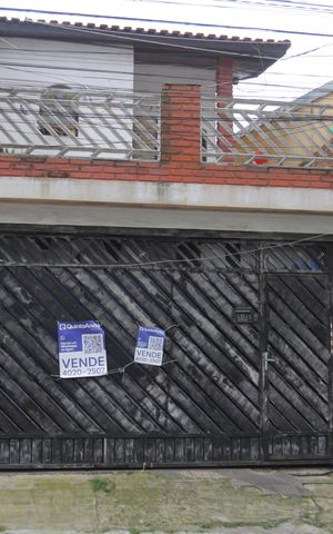 Casa à venda com 125m², 4 quartos e 2 vagas Casa à venda com 125m², 4 quartos e 2 vagasPlaca instalada no dia 02/10/26 / Pxzv1509