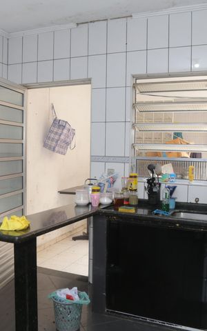 Casa à venda com 125m², 4 quartos e 2 vagas Casa à venda com 125m², 4 quartos e 2 vagasCozinha