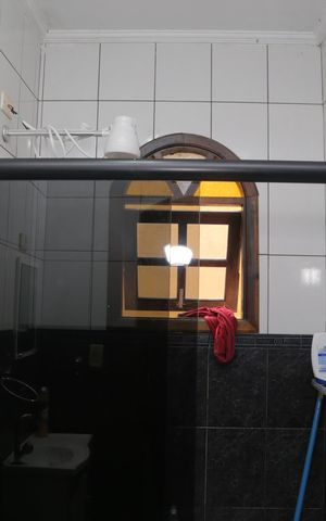 Casa à venda com 125m², 4 quartos e 2 vagas Casa à venda com 125m², 4 quartos e 2 vagasBanheiro do andar de cima