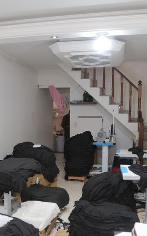 Casa à venda com 125m², 4 quartos e 2 vagas Casa à venda com 125m², 4 quartos e 2 vagasSala
