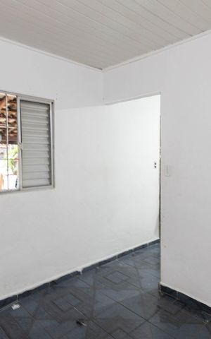 Casa para alugar com 44m², 1 quarto e sem vaga Casa para alugar com 44m², 1 quarto e sem vagaQuarto