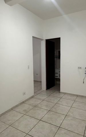 Casa para alugar com 39m², 1 quarto e 1 vaga