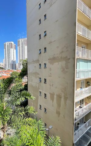 Apartamento à venda com 37m², 1 quarto e sem vaga Apartamento à venda com 37m², 1 quarto e sem vagaVaranda