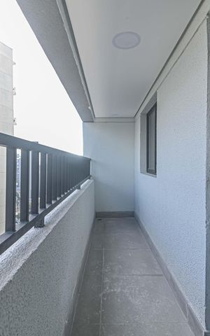 Apartamento à venda com 27m², 1 quarto e sem vaga Apartamento à venda com 27m², 1 quarto e sem vagaVaranda