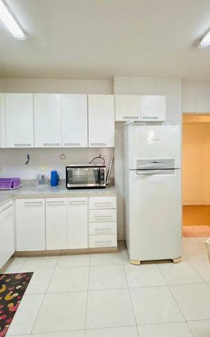 Apartamento à venda com 168m², 4 quartos e 1 vaga Apartamento à venda com 168m², 4 quartos e 1 vagaCozinha