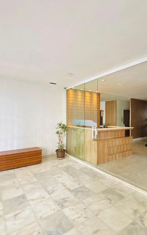 Apartamento à venda com 168m², 4 quartos e 1 vaga Apartamento à venda com 168m², 4 quartos e 1 vagaÁrea externa