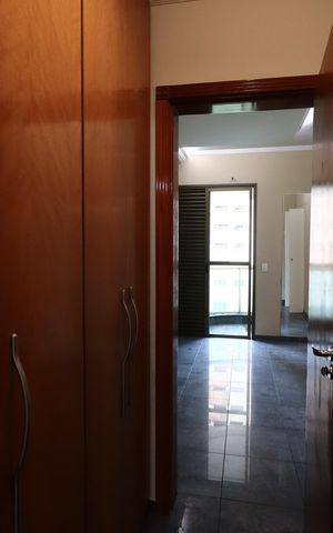 Apartamento para alugar com 156m², 4 quartos e 3 vagasQuarto 3 - Suíte