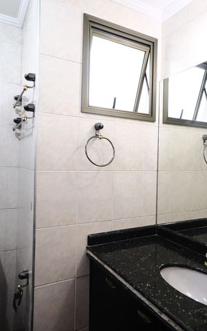 Apartamento para alugar com 156m², 4 quartos e 3 vagasBanheiro da Suíte